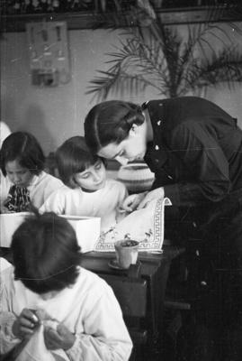 Corso di ricamo alle scuole comunali di Lugano