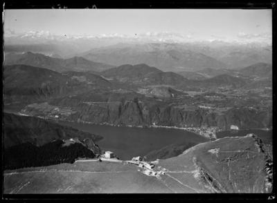 Il Monte Generoso e il lago di Lugano