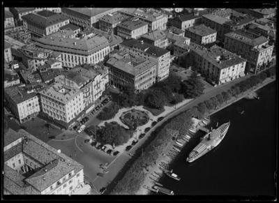 Piazza Alessandro Manzoni a Lugano
