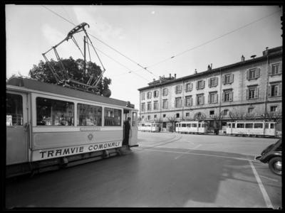Tram in Piazza Alessandro Manzoni a Lugano