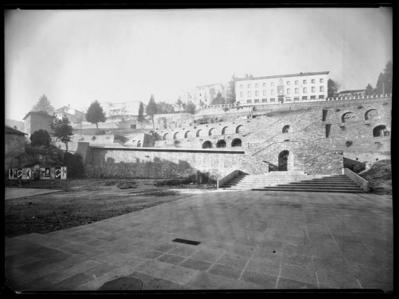 Nuova piazza al Sassello e il palazzo vescovile di Lugano