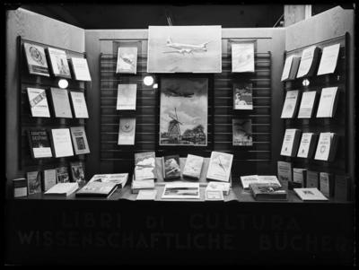 Vetrina della libreria Melisa a Lugano