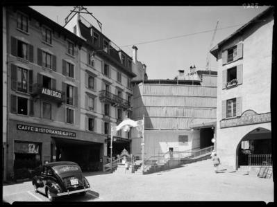 Demolizione del palazzo del Vecchio Pretorio in Piazza Cioccaro a Lugano