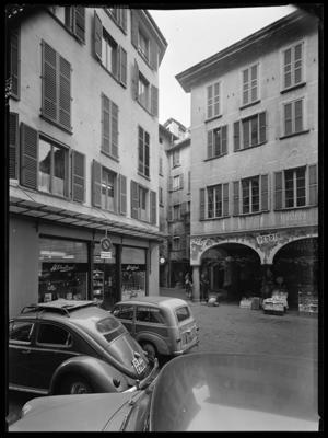 Piazzetta in Via Canova a Lugano