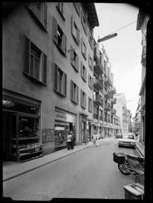 Via Nassa a Lugano all'altezza di Piazza Carlo Battaglini