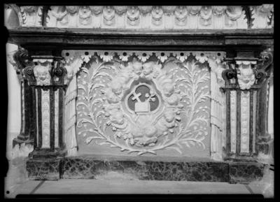Paliotto d'altare nella chiesa di S. Agata a Cadro