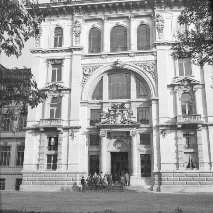 Il Palazzo degli studi di Lugano