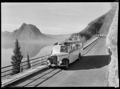 Autopostale per St. Moritz a Gandria