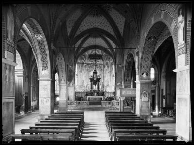 Interno della cattedrale di San Lorenzo a Lugano