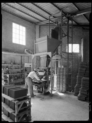Manufatti di cemento S.A. a Lamone