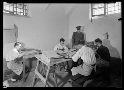 Carcerati al lavoro nel Penitenziario cantonale di Lugano