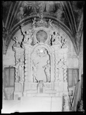 Altare in stucco nell'oratorio dell'Annunciata a Novazzano