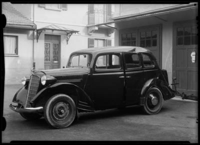 Automobile
