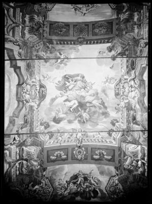Volta affrescata della navata centrale nella chiesa di S. Rocco a Lugano