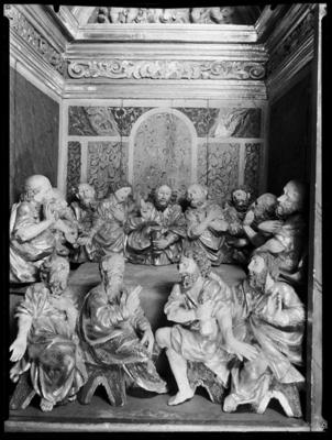 Dettaglio del tabernacolo ligneo raffigurante l'Ultima Cena nella chiesa di S. Martino a Stabio