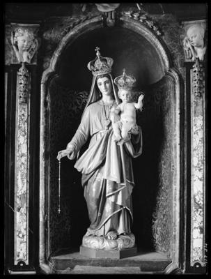 Statua della Madonna del Rosario nella chiesa dei SS. Quirico e Giulitta a Melide