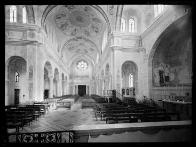 Navata della chiesa del Sacro Cuore a Lugano