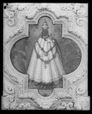Affresco raffigurante la Madonna lauretana sulla volta del portico della chiesa di S. Maria di Loreto a Lugano