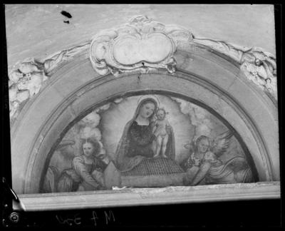 Affresco sotto il portico della chiesa di S. Maria di Loreto a Lugano
