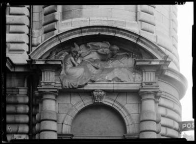 Altorilievo di Giuseppe Chiattone per il Palazzo Postale di Lugano