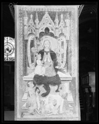 Affresco raffigurante la Madonna in trono nella cattedrale di S. Lorenzo a Lugano 
