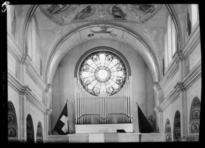 Organo e rosone della chiesa del Sacro Cuore a Lugano
