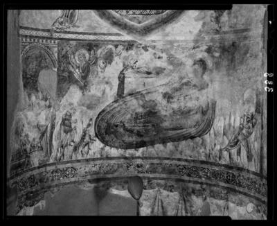 Dettaglio degli affreschi nel battistero di Riva San Vitale