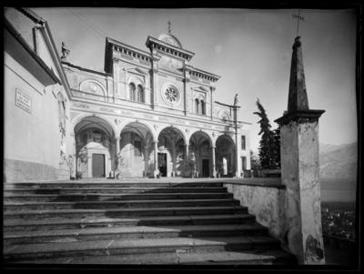 Facciata del Santuario della Madonna del Sasso a Orselina