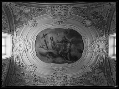 Dipinto raffigurante la Santissima Trinità e il committente sulla volta della chiesa di S. Agata a Cadro