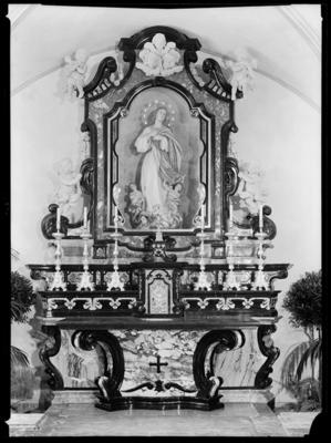 Altare della chiesa di S. Maria Assunta a Sorengo
