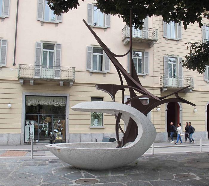 in relazione