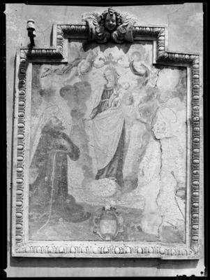Affresco votivo raffigurante la Madonna col Bambino, San Francesco e Santa Marta