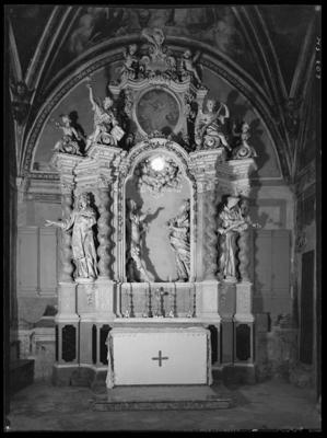 Altare in stucco nell'oratorio dell'Annunciata a Novazzano