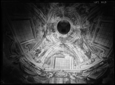 Cupola affrescata nella chiesa dei SS. Fedele e Simone a Vico Morcote