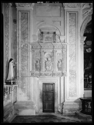 Trittico tardoquattrocentesco in pietra di Saltrio nella chiesa dei SS. Fedele e Simone a Vico Morcote