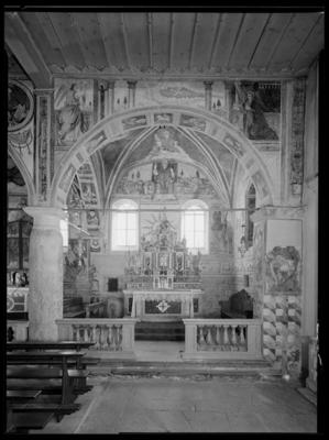 Altare nella chiesa di S. Siro a Mairengo