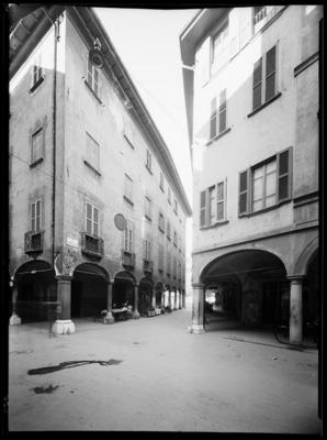 Portici all'incrocio tra Via Soave e Via Pessina a Lugano