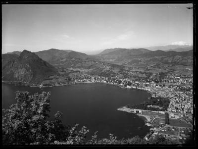Lugano e Monte San Salvatore dal Monte Bré